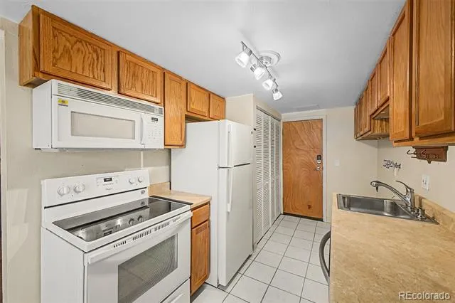 7957 Chase Circle #190 Arvada, CO 80003