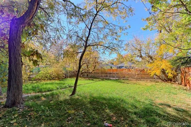4985 Green Court Denver, CO 80221