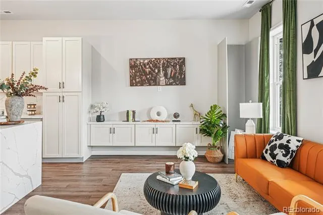 2949 Glenarm Place Denver, CO 80205