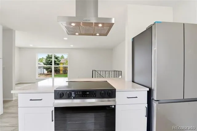 3227 S Hoyt Way Lakewood, CO 80227
