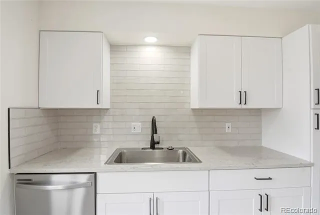 3227 S Hoyt Way Lakewood, CO 80227
