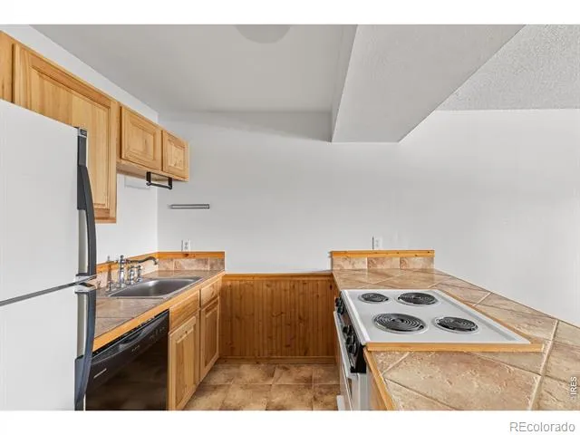 2707 Valmont Road ##202C Boulder, CO 80304