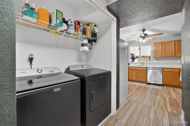 15852 E 48th Place Denver, CO 80239