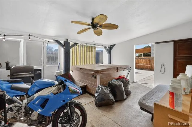 15852 E 48th Place Denver, CO 80239