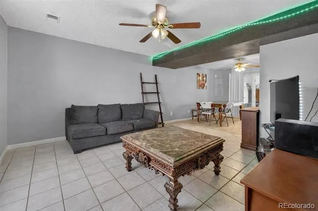 15852 E 48th Place Denver, CO 80239