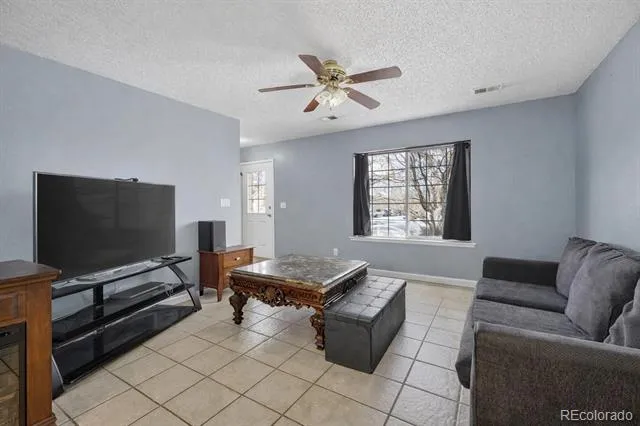 15852 E 48th Place Denver, CO 80239