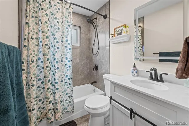 1739 S California Avenue Loveland, CO 80537