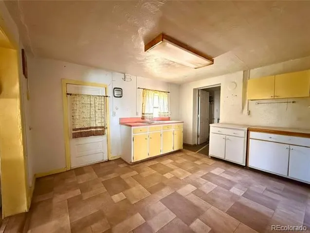 709 Beaubien Avenue Fort Garland, CO 81133