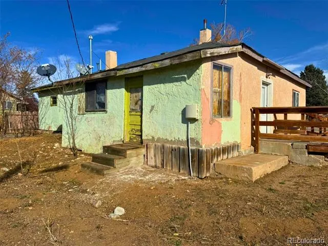 709 Beaubien Avenue Fort Garland, CO 81133