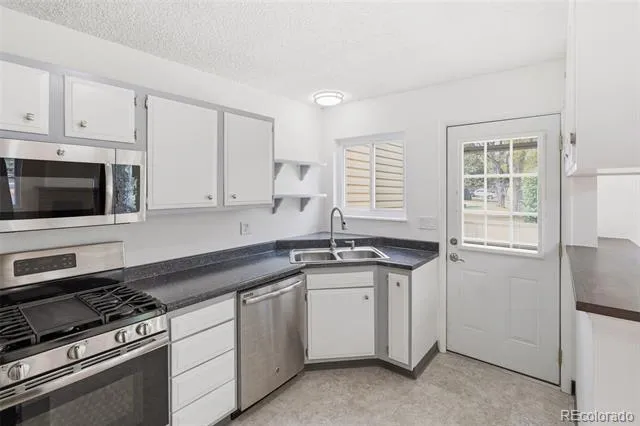 1719 S Lee Street #D Lakewood, CO 80232