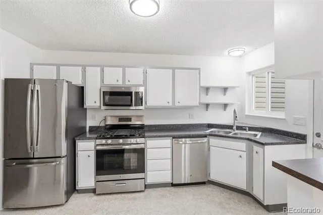 1719 S Lee Street #D Lakewood, CO 80232