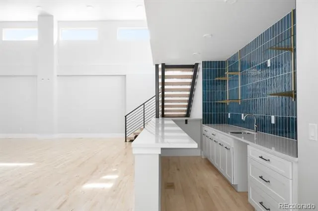 6954 S Espana Way Centennial, CO 80016