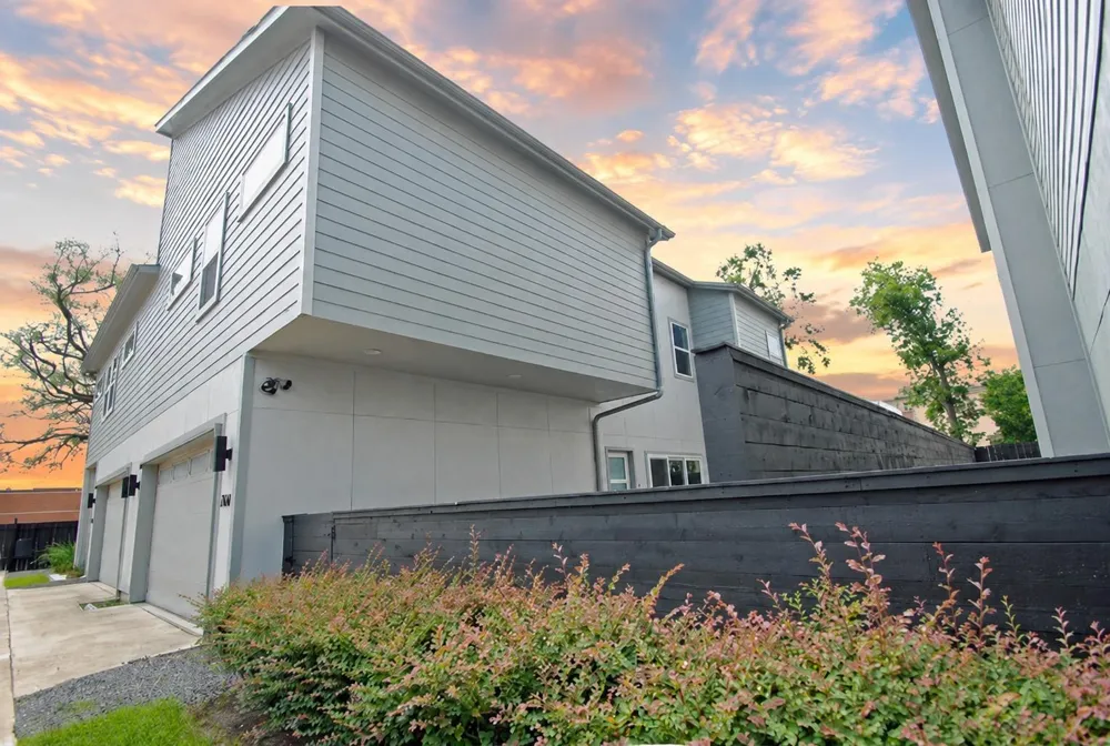 7707 Jacquelyn Oaks Road Houston, TX 77055