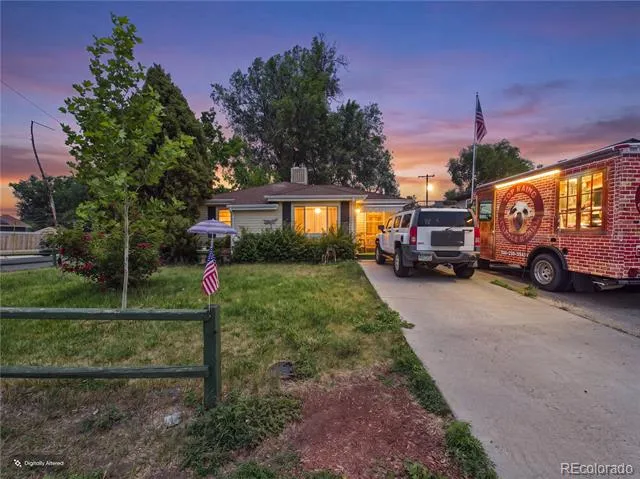 476 Tennyson Street Denver, CO 80204
