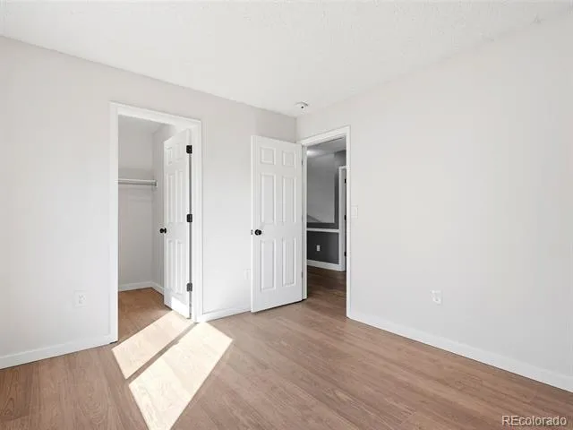 339 Ivory Circle Aurora, CO 80011