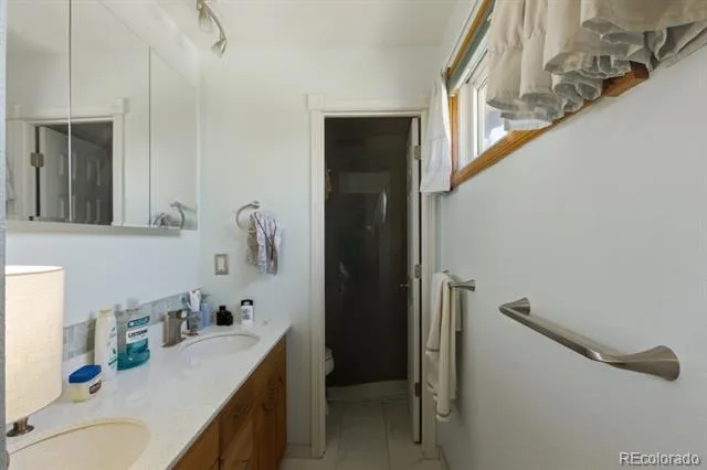 18941 E Chaffee Place Denver, CO 80249