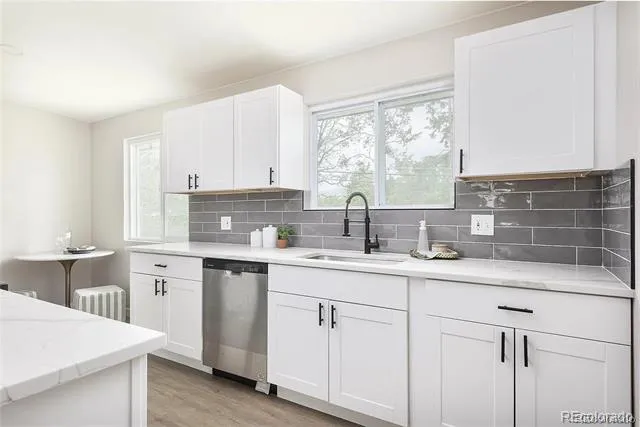 691 S Simms Street Lakewood, CO 80228