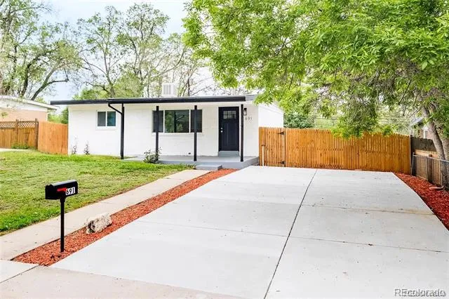 691 S Simms Street Lakewood, CO 80228