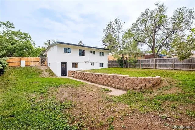 691 S Simms Street Lakewood, CO 80228