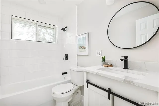 691 S Simms Street Lakewood, CO 80228