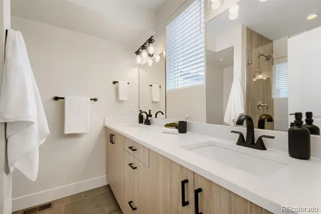 1922 W 38th Avenue Denver, CO 80211
