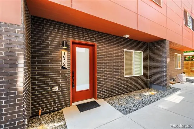 1922 W 38th Avenue Denver, CO 80211