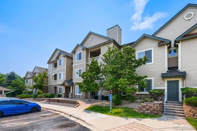 8358 S Independence Circle #105 Littleton, CO 80128