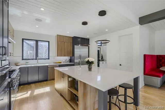 301 Krameria Street Denver, CO 80220