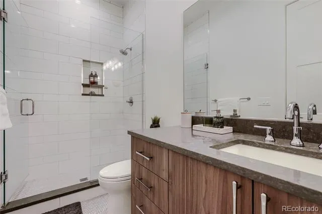 301 Krameria Street Denver, CO 80220
