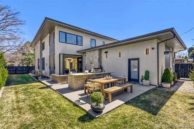 301 Krameria Street Denver, CO 80220