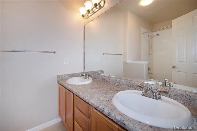 15700 E Jamison Drive #3-201 Englewood, CO 80112