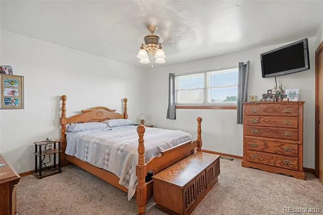 1014 Nepal Street Aurora, CO 80018