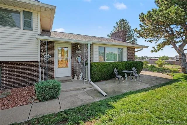 1014 Nepal Street Aurora, CO 80018