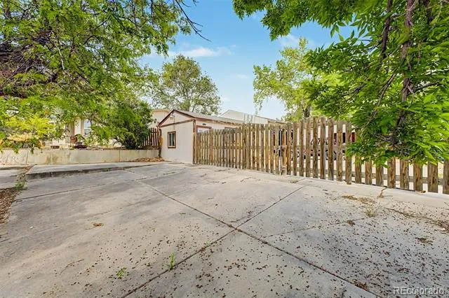 840 Bunyan Avenue Berthoud, CO 80513