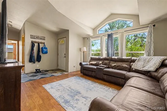 840 Bunyan Avenue Berthoud, CO 80513