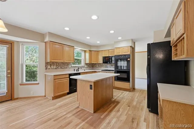 2265 Cloverdale Drive Colorado Springs, CO 80920