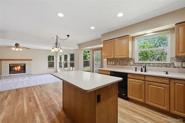 2265 Cloverdale Drive Colorado Springs, CO 80920