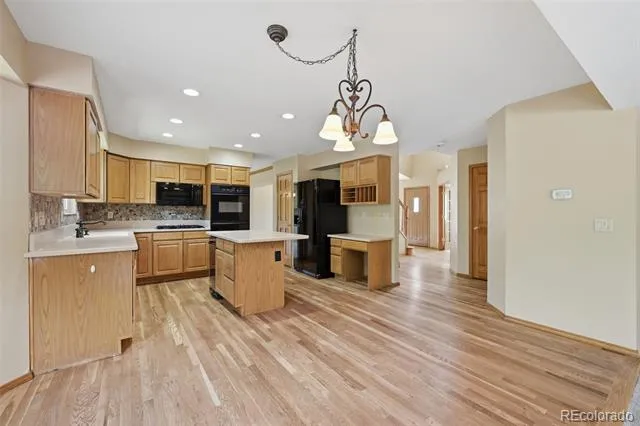2265 Cloverdale Drive Colorado Springs, CO 80920