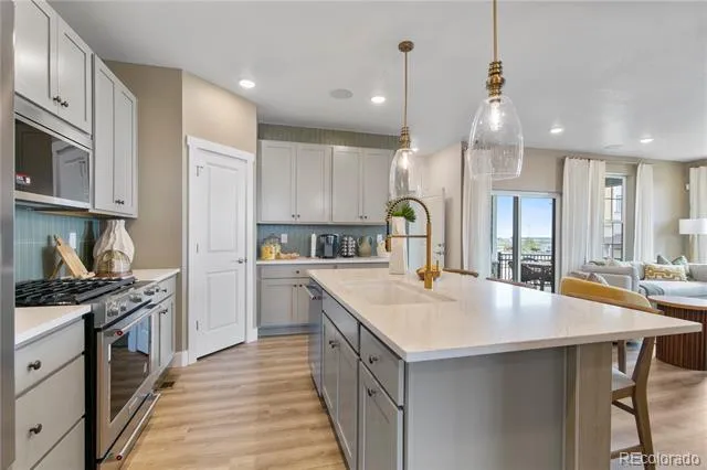 24200 E 54th Place Aurora, CO 80019