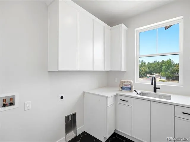 5182 Estes Lane Arvada, CO 80002
