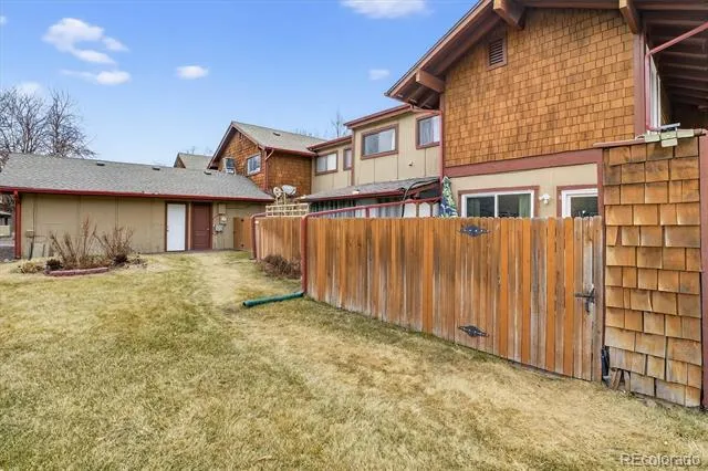 1257 S Dillon Way Aurora, CO 80012