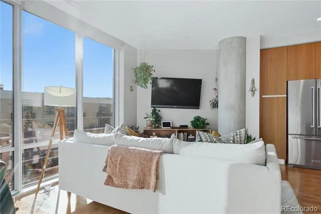 4200 W 17th Avenue #611 Denver, CO 80204