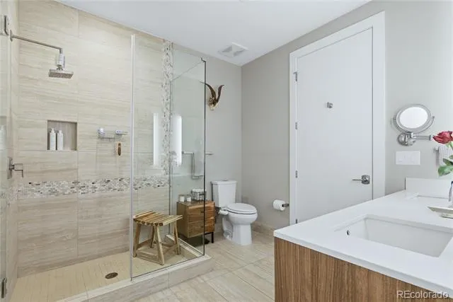 4200 W 17th Avenue #611 Denver, CO 80204