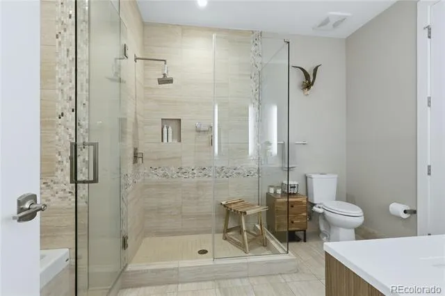 4200 W 17th Avenue #611 Denver, CO 80204