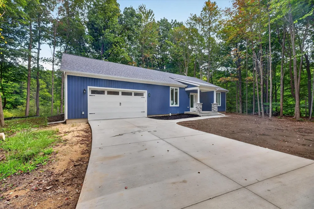 13165 Deer Creek Drive South Haven, MI 49090