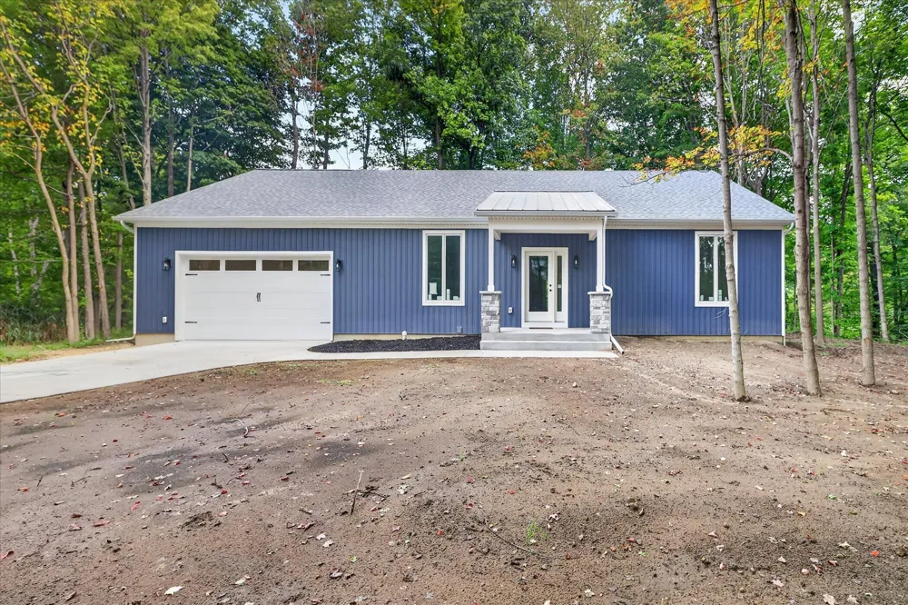 13165 Deer Creek Drive South Haven, MI 49090