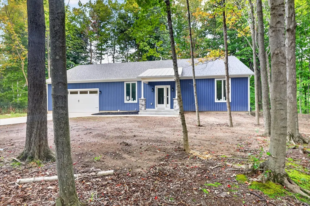 13165 Deer Creek Drive South Haven, MI 49090