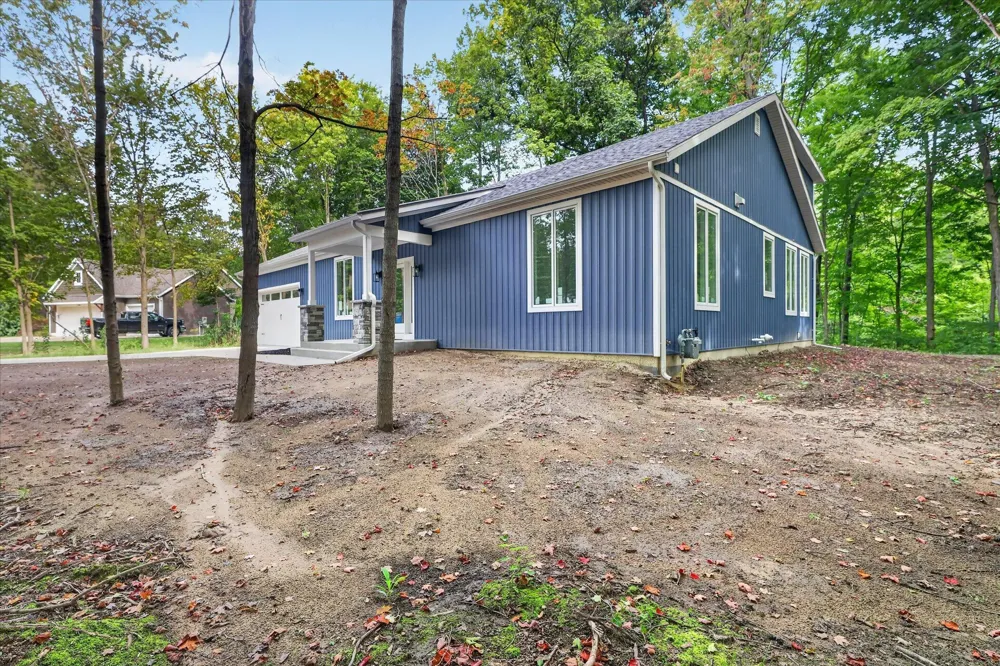 13165 Deer Creek Drive South Haven, MI 49090