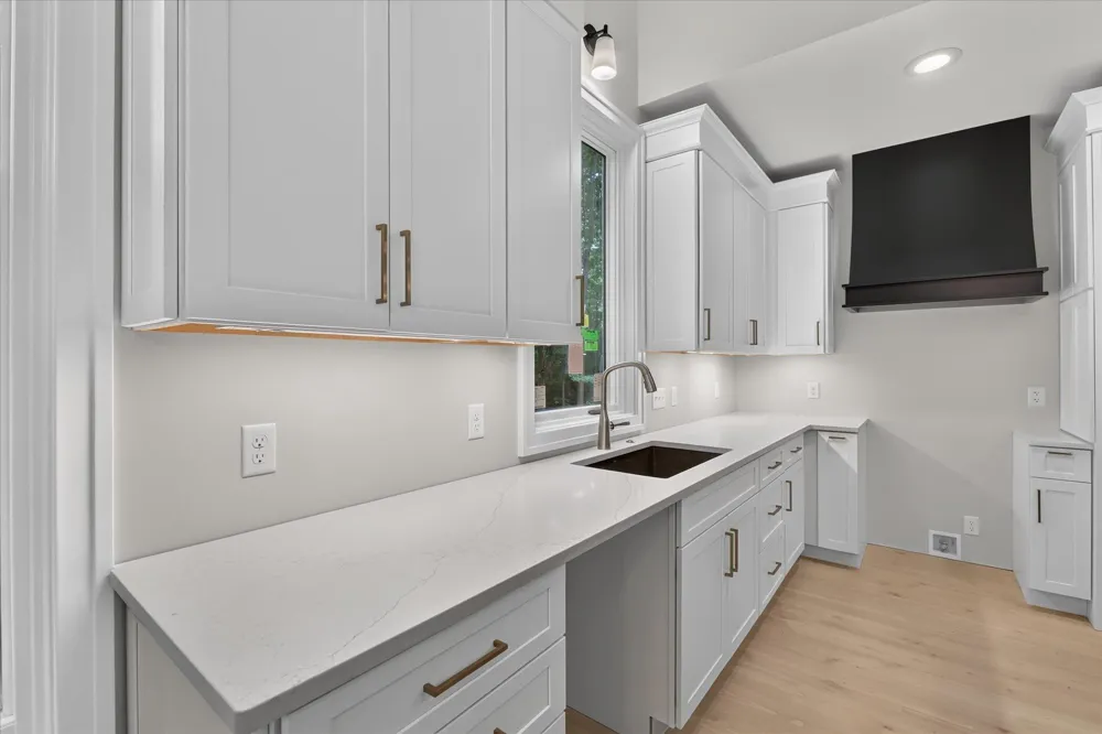 13165 Deer Creek Drive South Haven, MI 49090