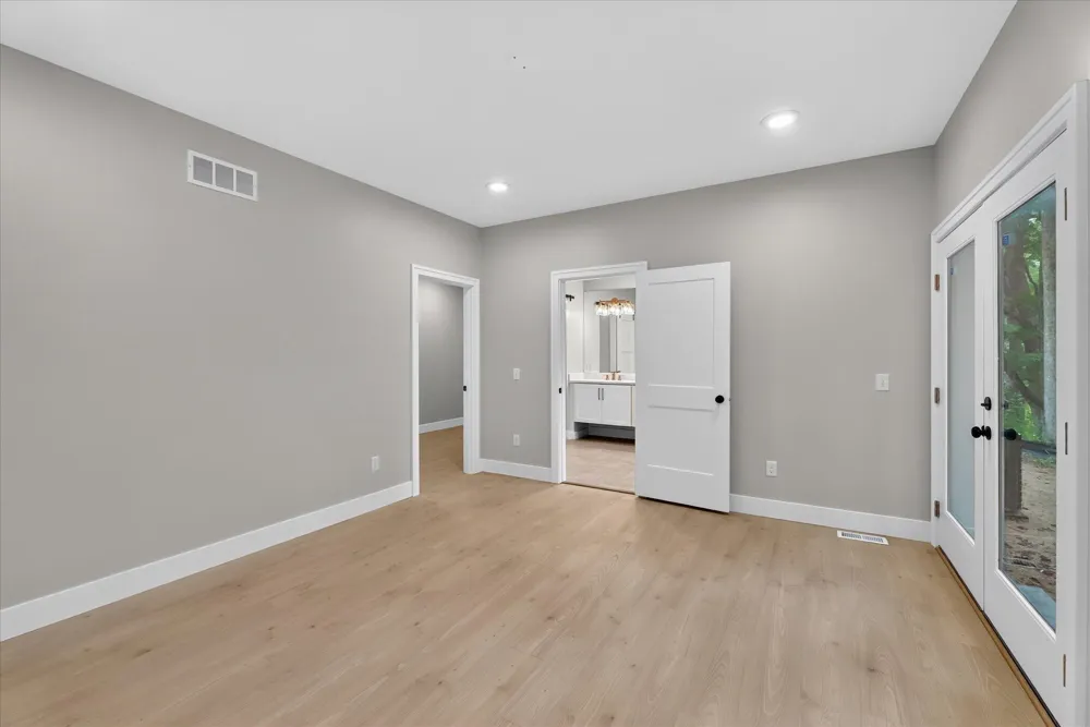 13165 Deer Creek Drive South Haven, MI 49090